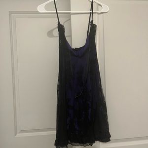 Widow lace dress